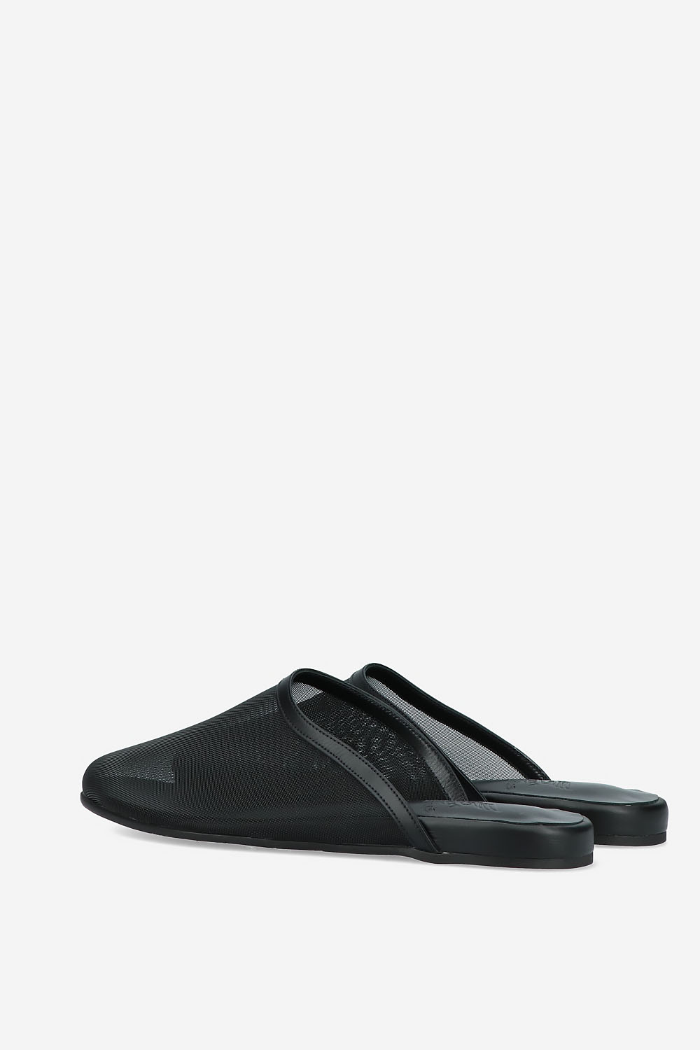 The slipper mesh mules