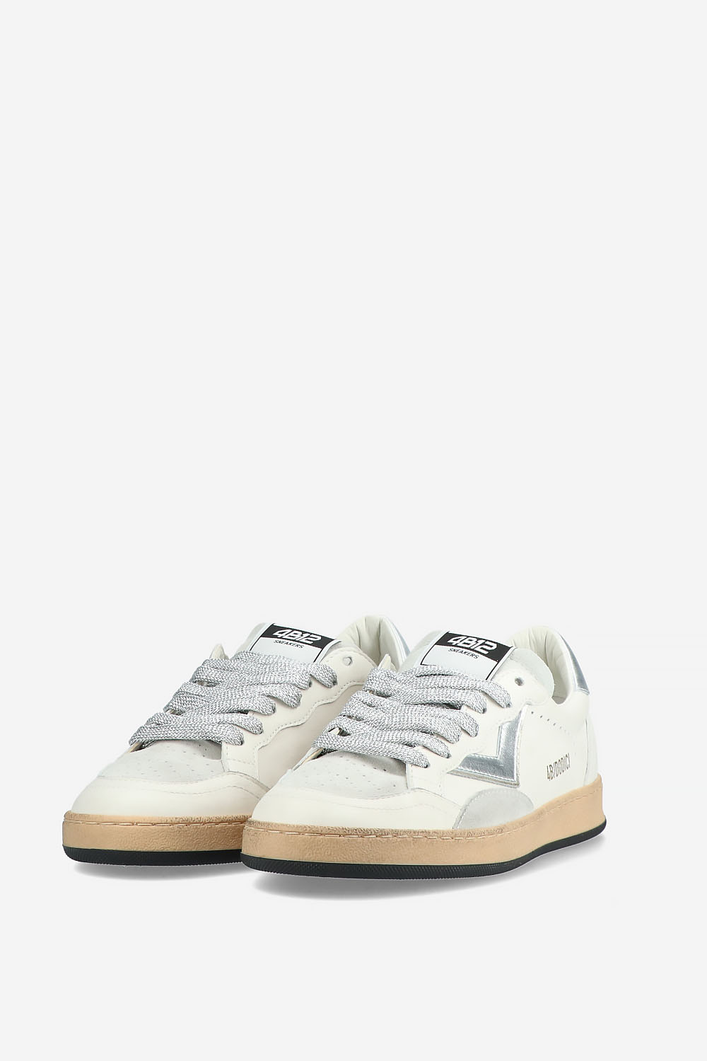 D209 leather sneakers