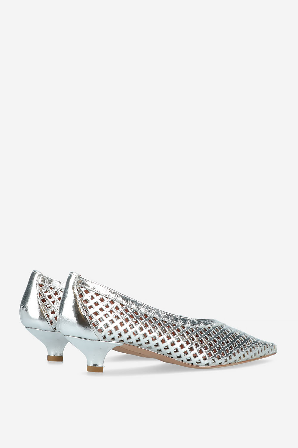 Perforated leather pumps