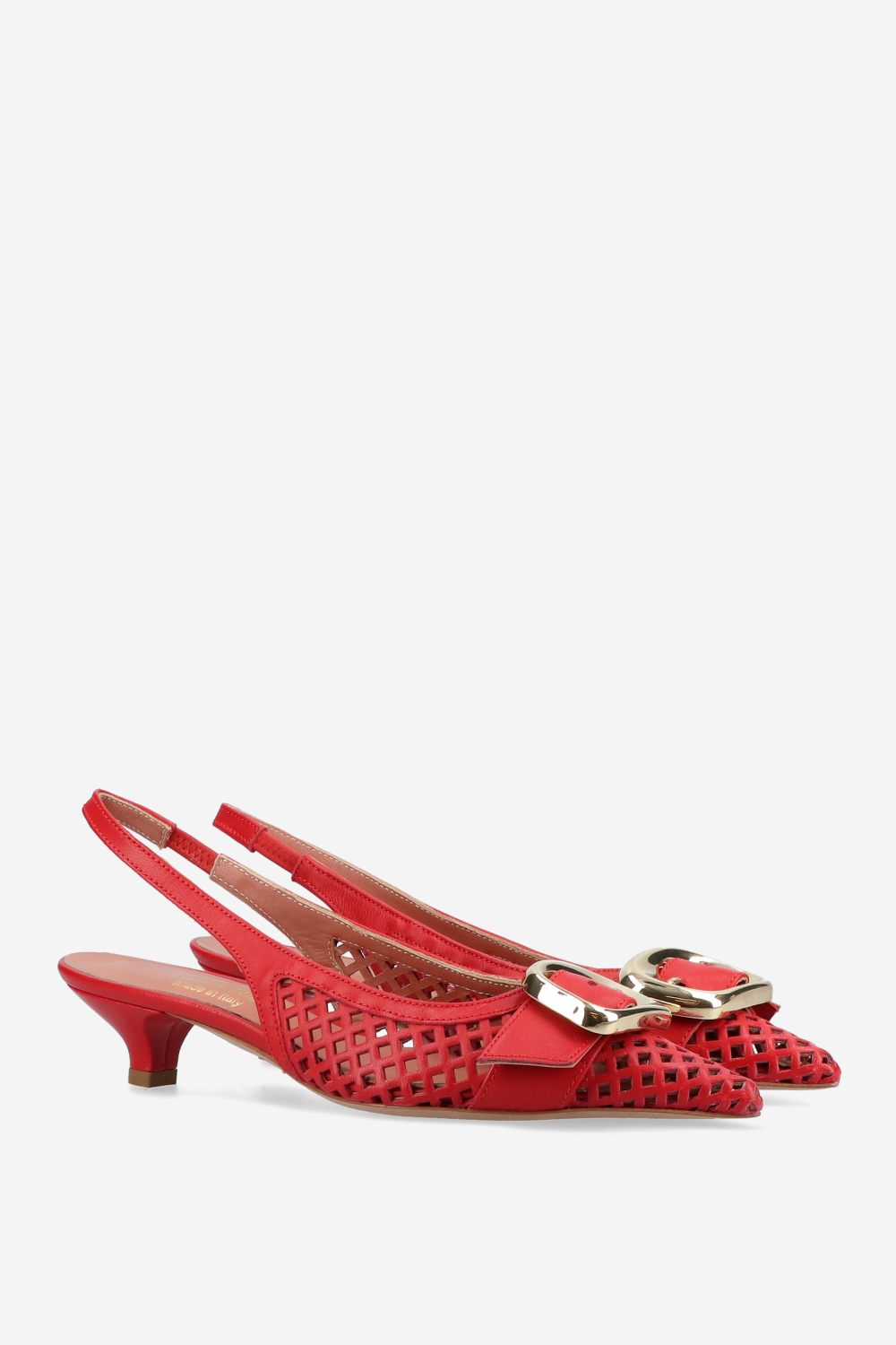 Perforated buckled slingbacks