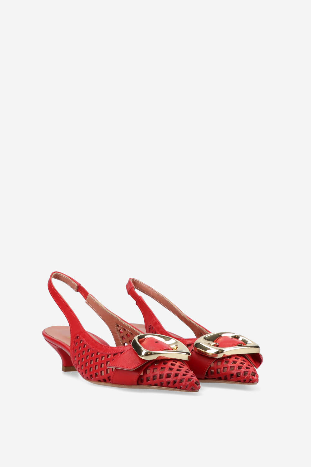 Perforated buckled slingbacks