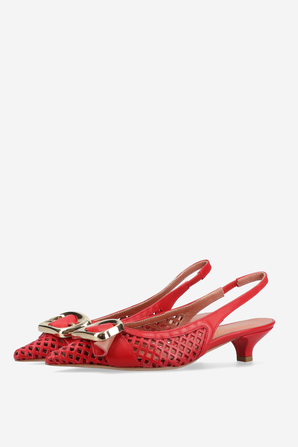 Perforated buckled slingbacks