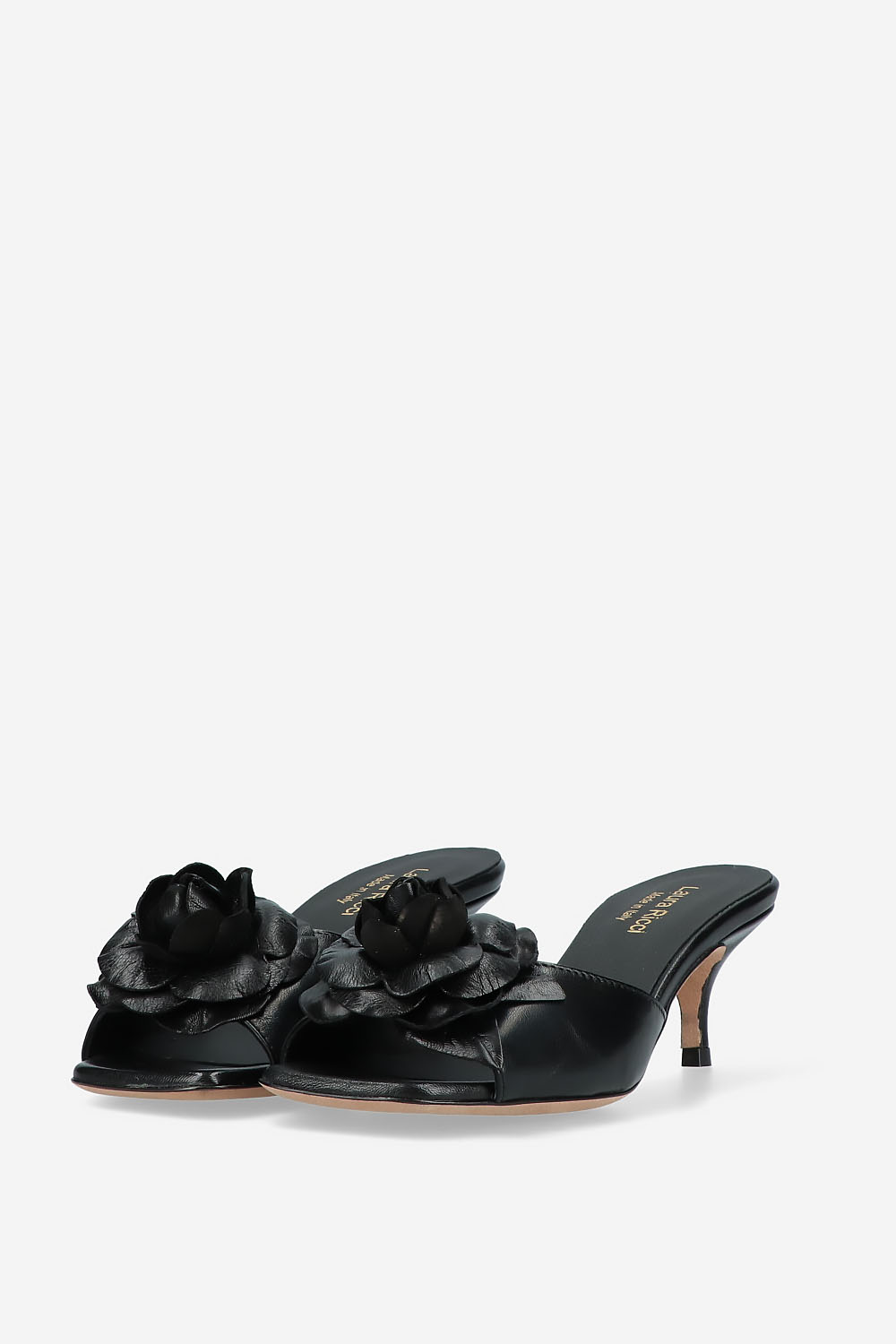 Flower leather sandals