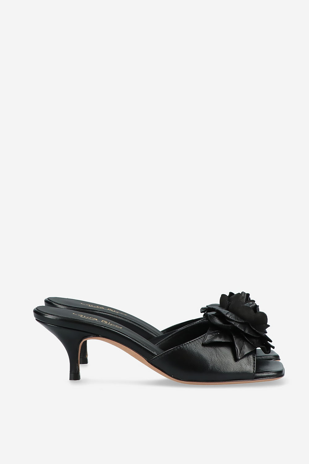 Flower leather sandals