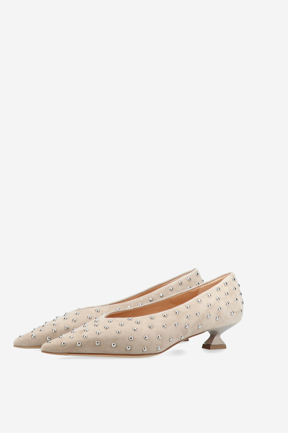 Pointed-toe studs suede pumps