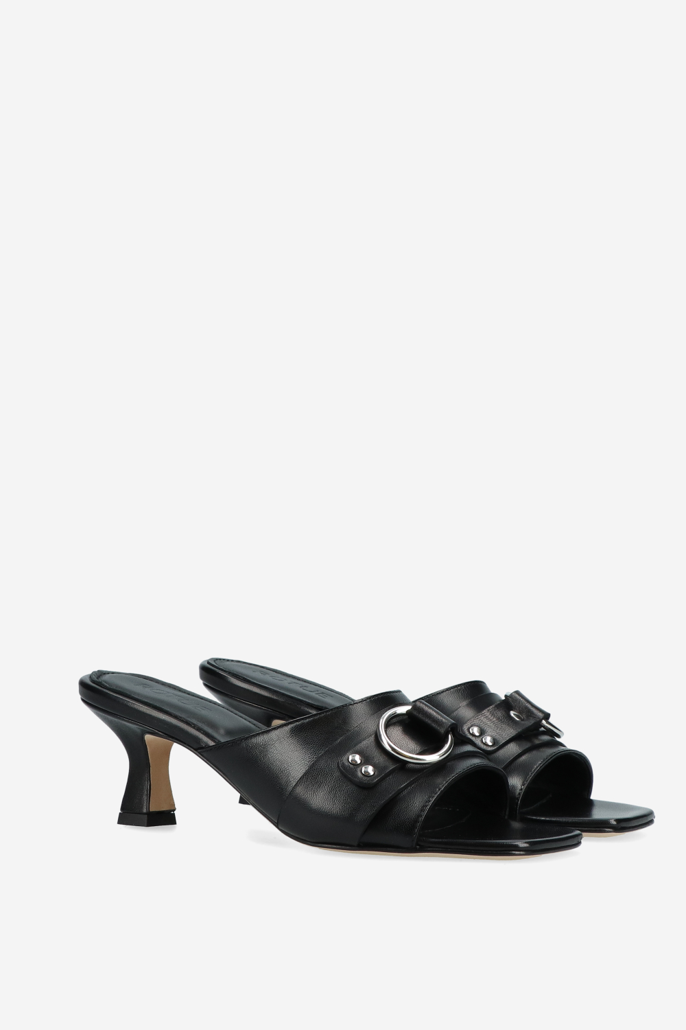 Dilema leather sandals