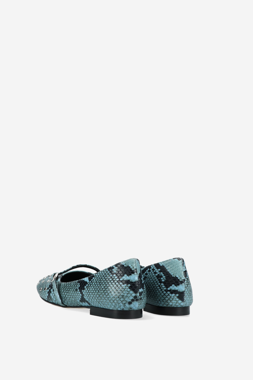 Robbery pitone studded ballerinas