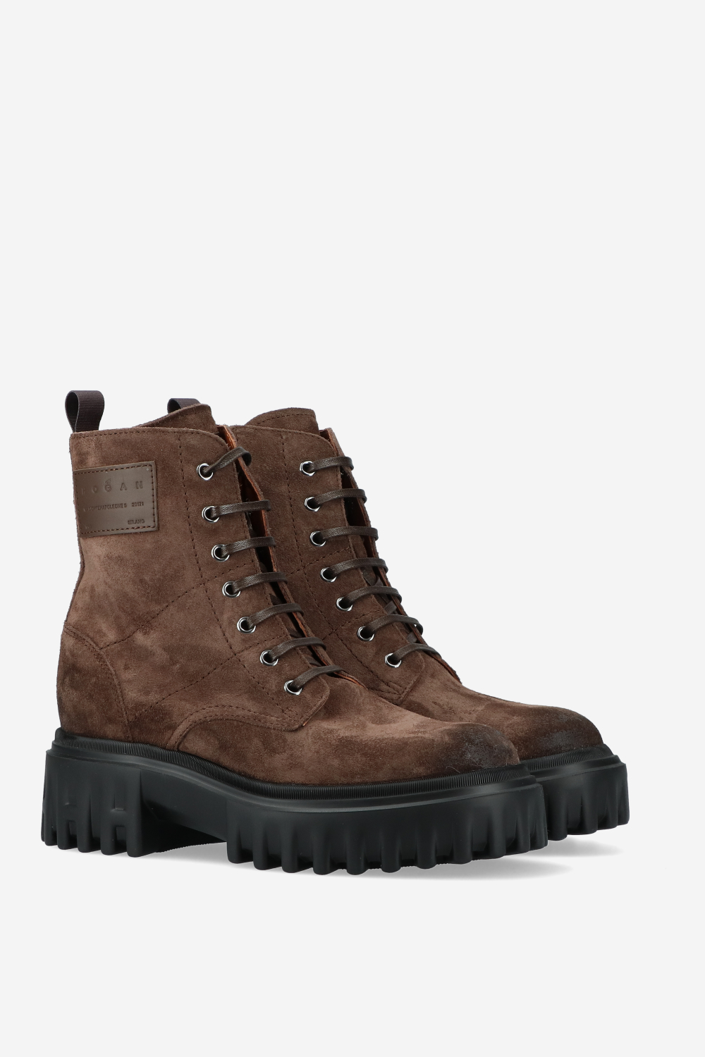 H700 suede platform boots