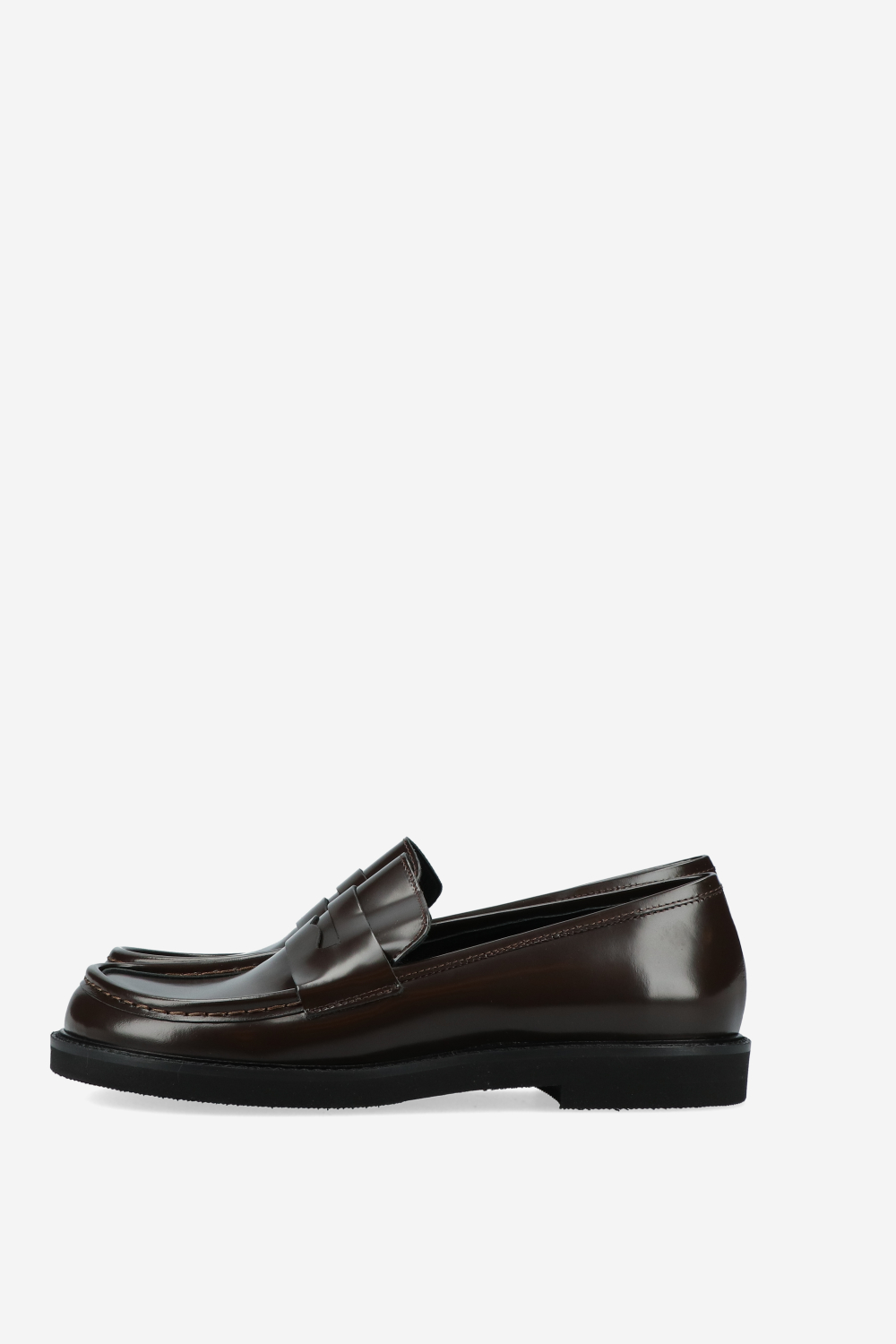 Polished leather loafers