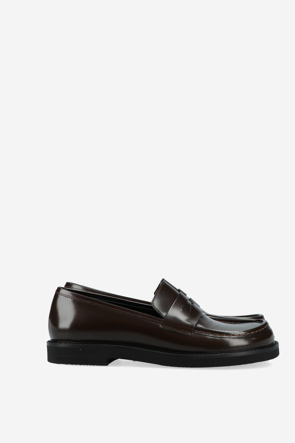 Polished leather loafers