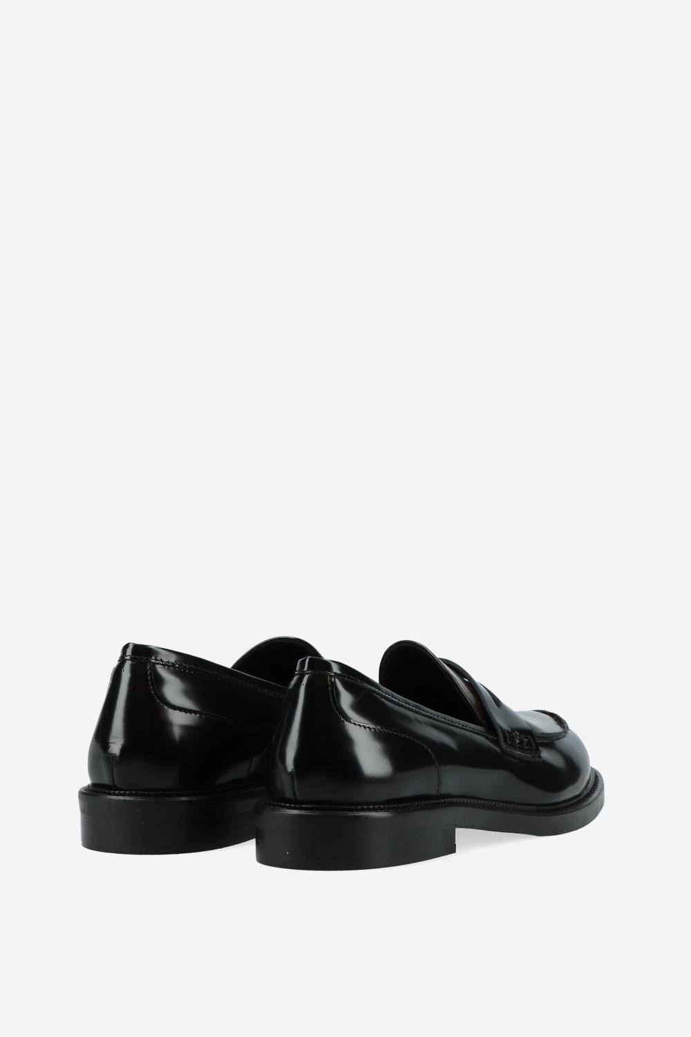 Polished leather loafers