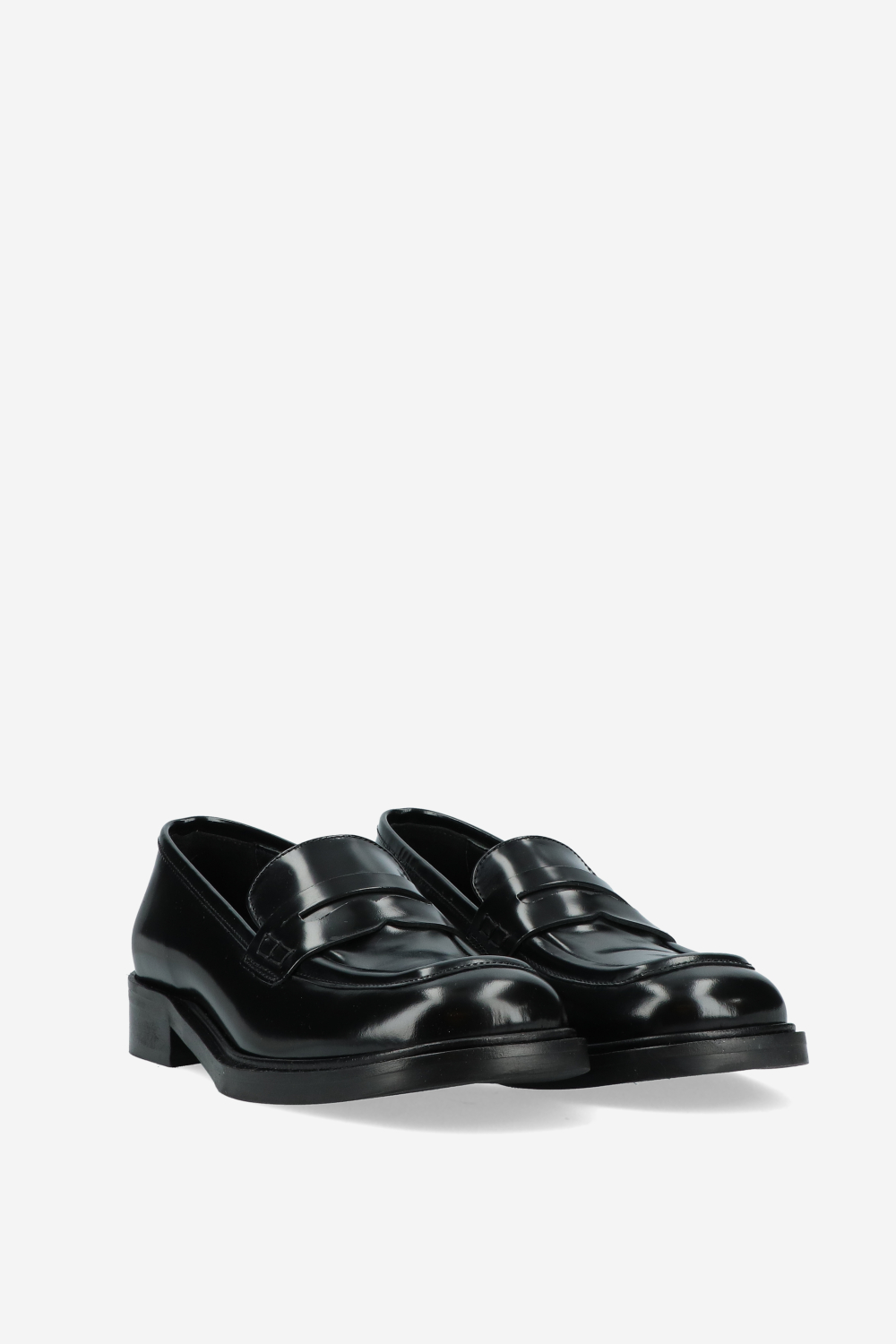 Polished leather loafers