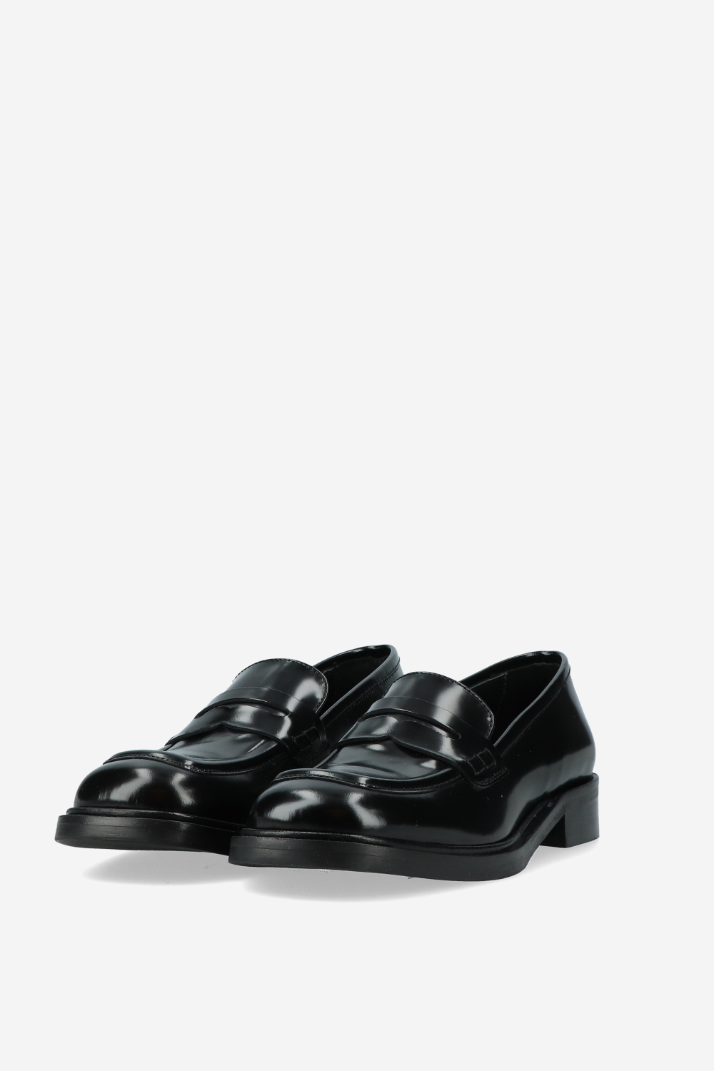 Polished leather loafers