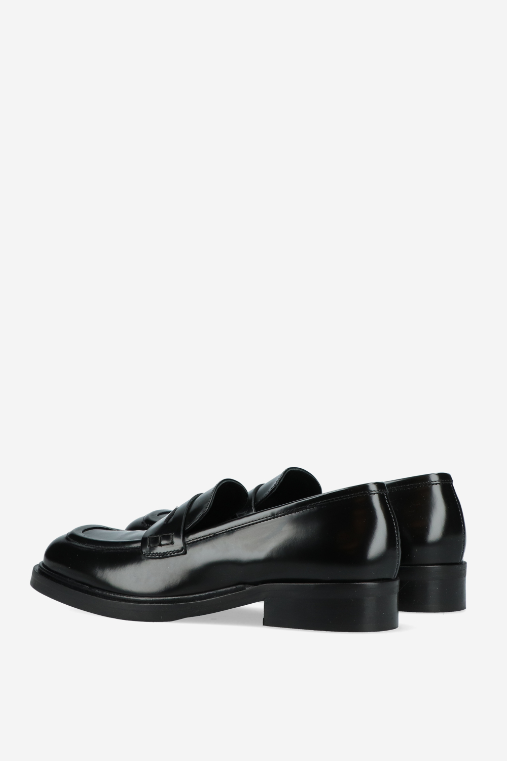 Polished leather loafers