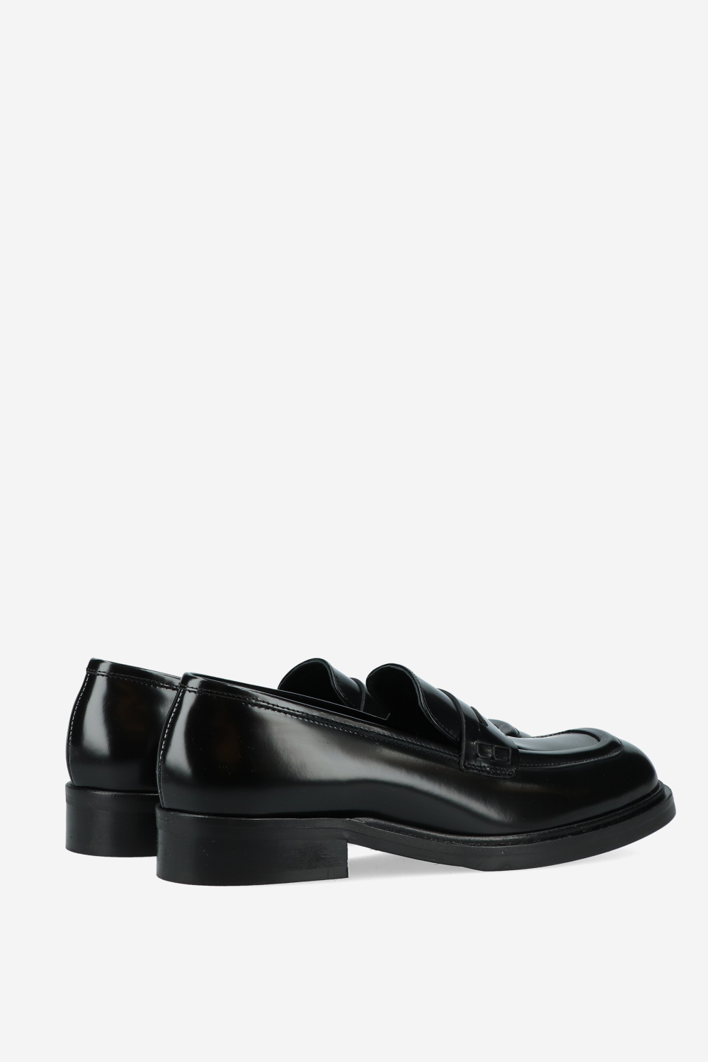 Polished leather loafers