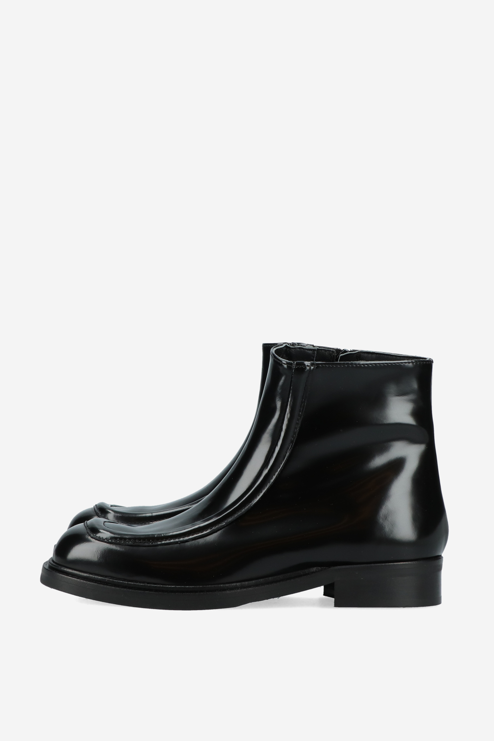 Polished leather ankle boots