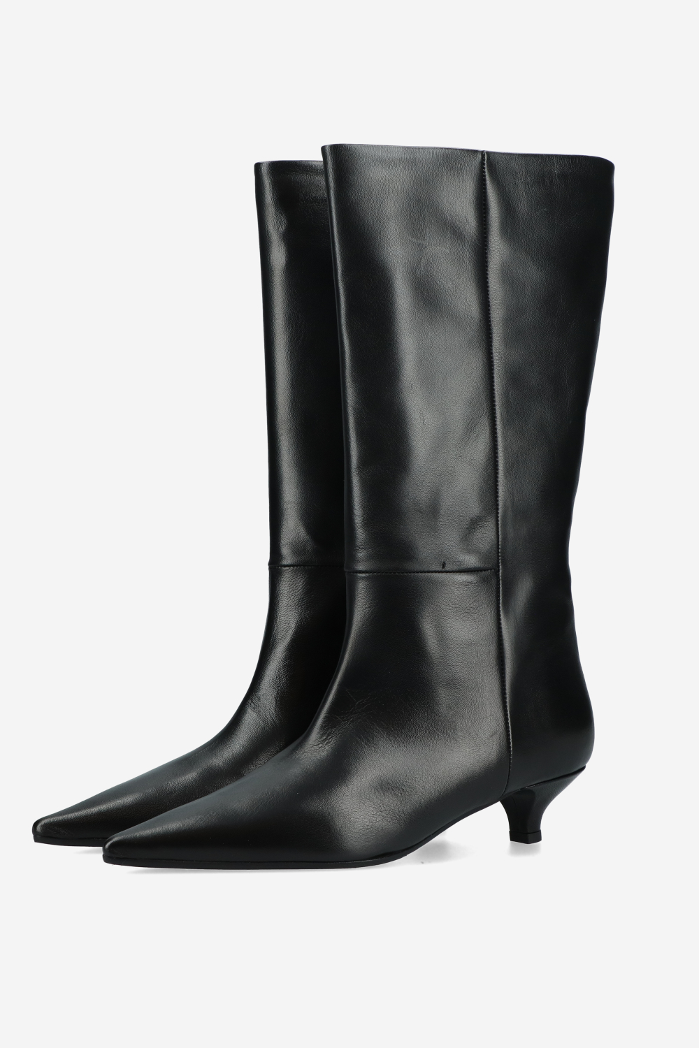 Slouchy leather boots