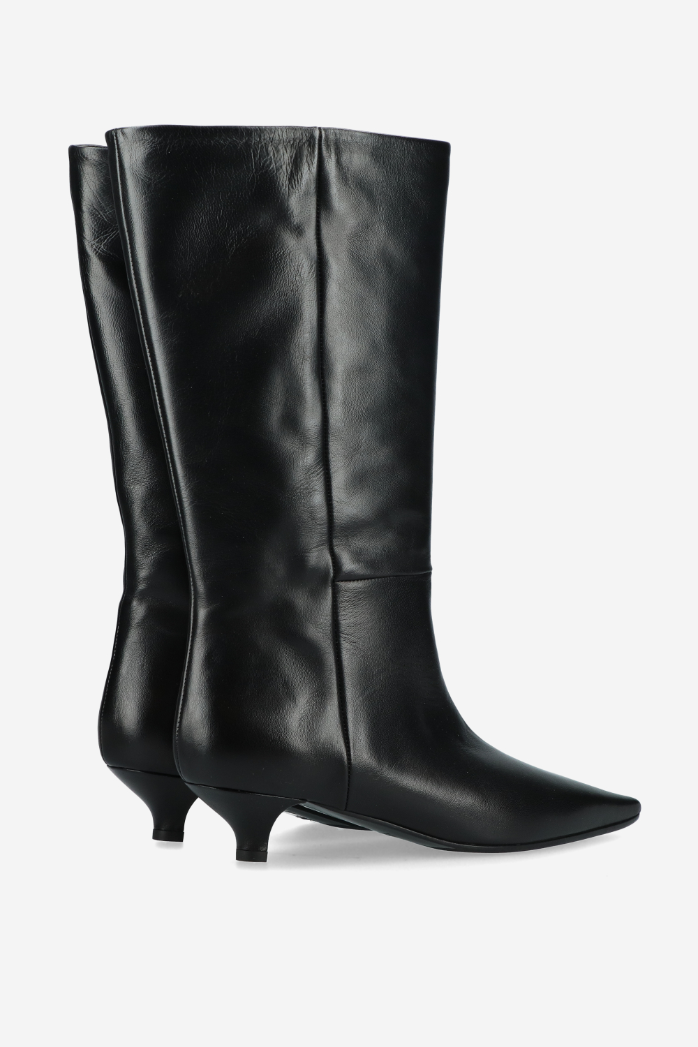 Slouchy leather boots