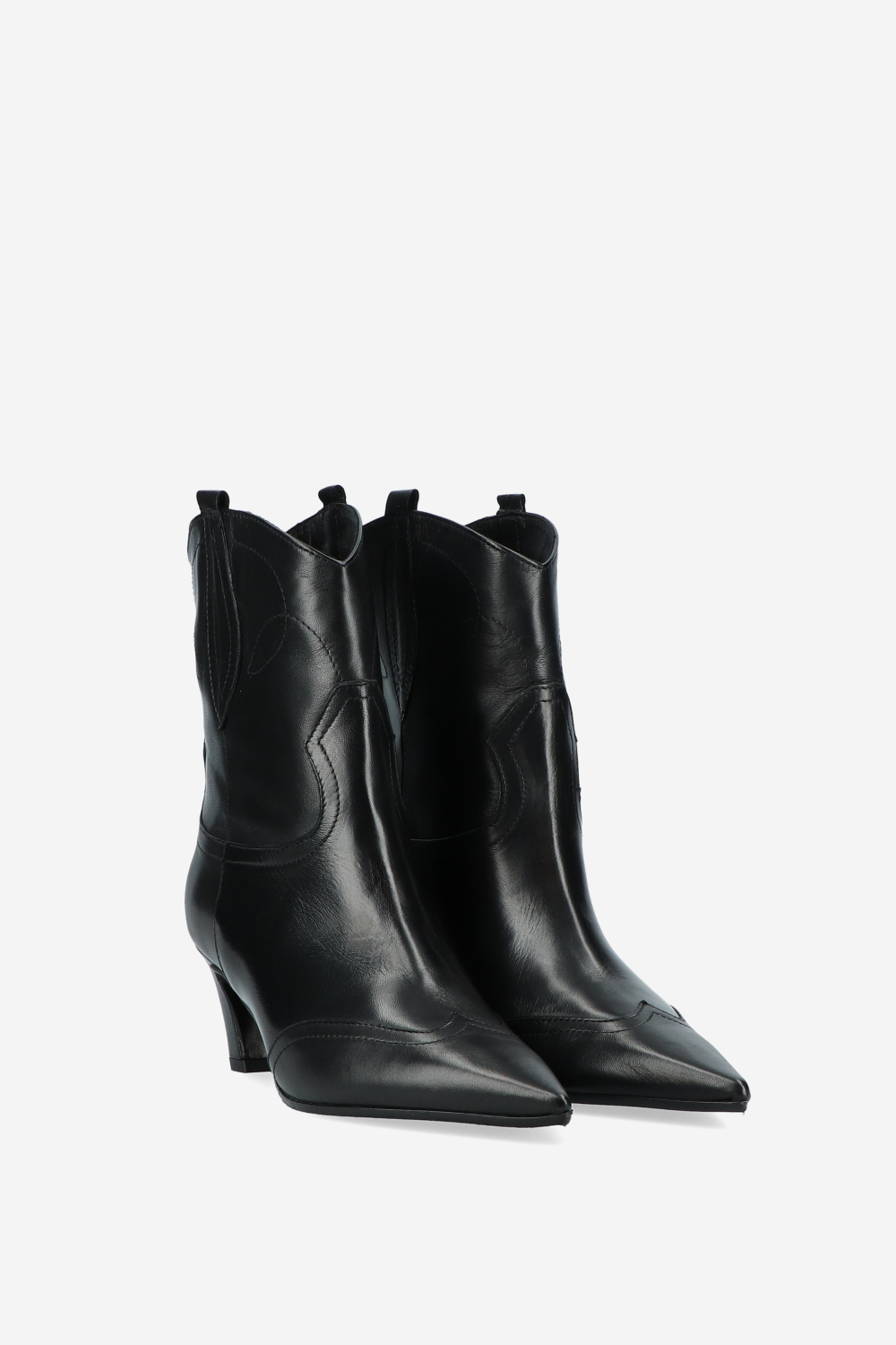 Pointed-toe leather boots