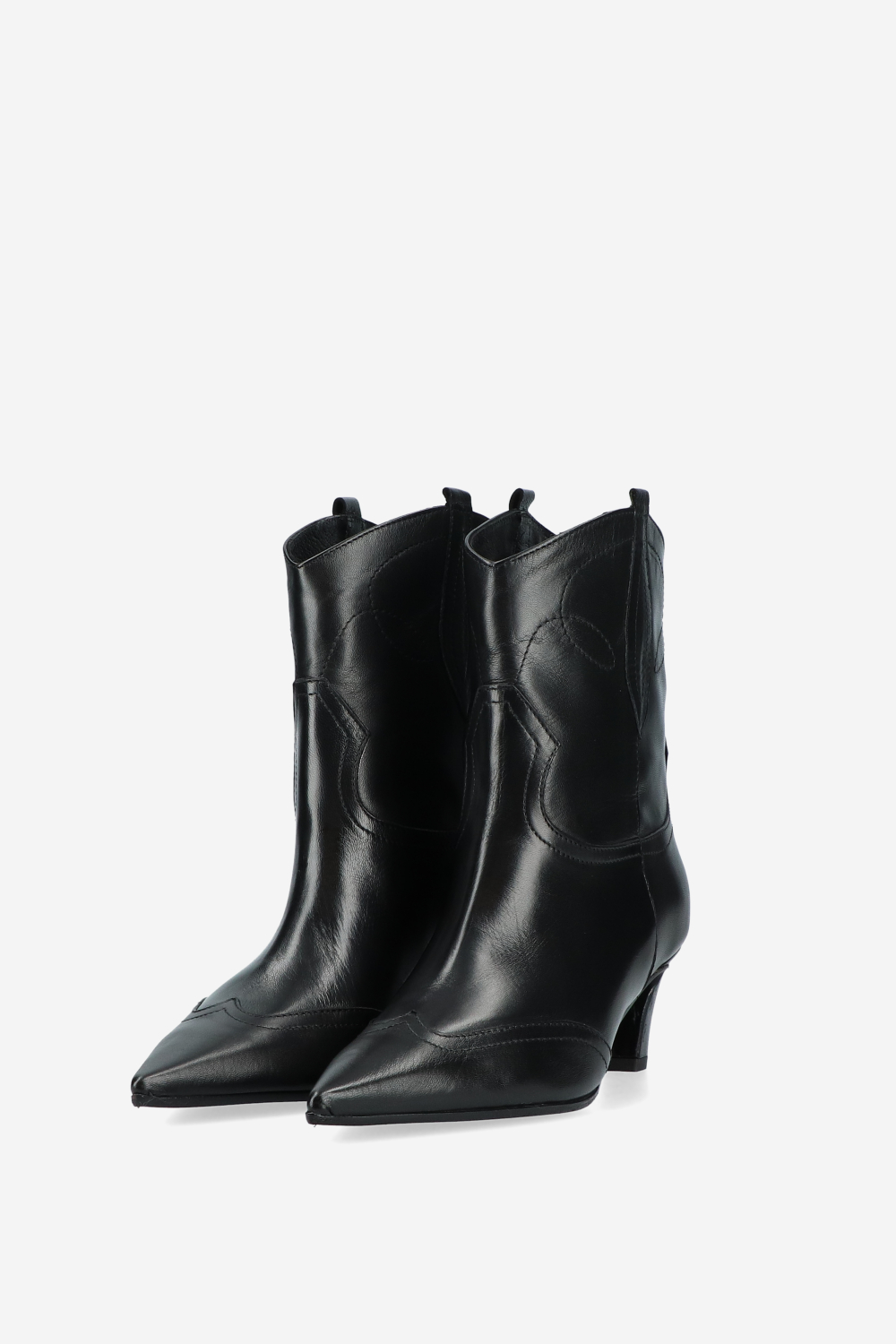 Pointed-toe leather boots