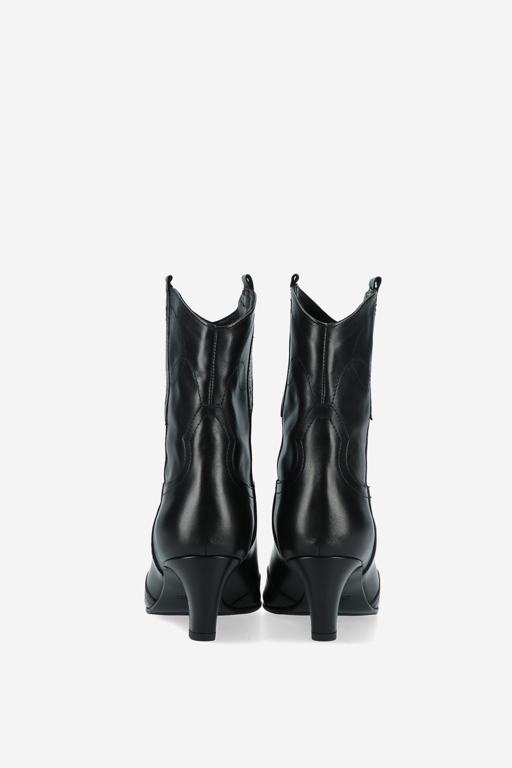 Pointed-toe leather boots