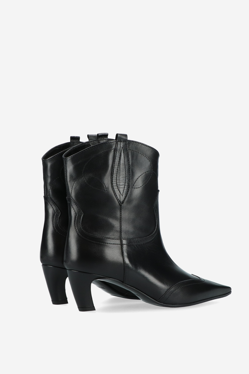 Pointed-toe leather boots