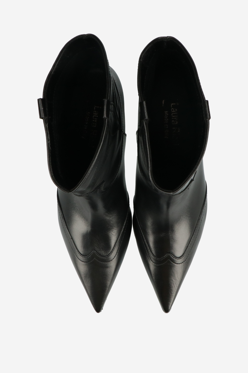 Pointed-toe leather boots