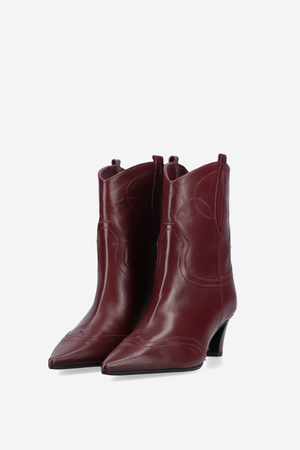 Pointed-toe leather boots