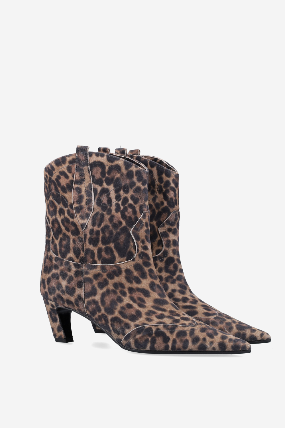 Pointed-toe suede boots