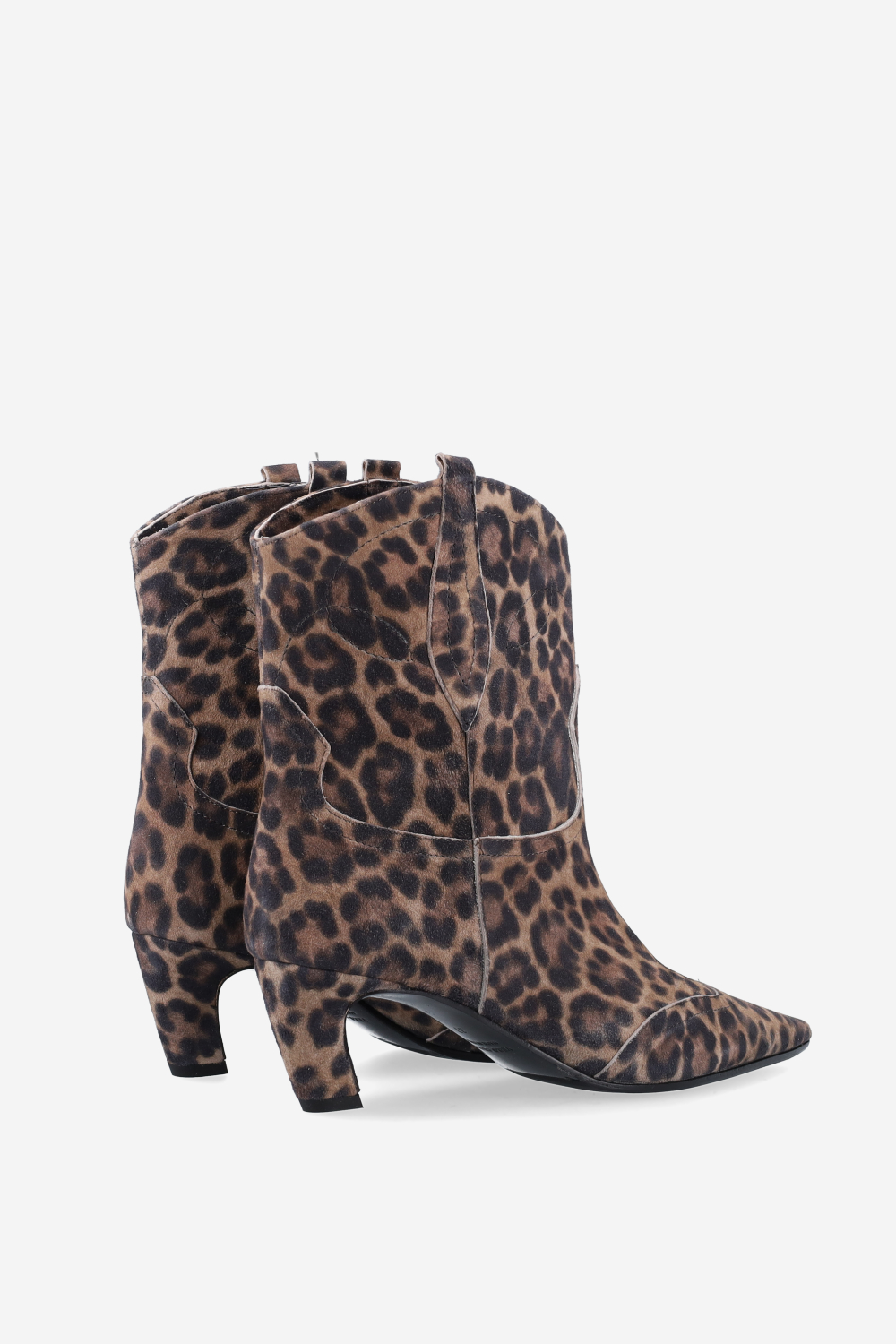 Pointed-toe suede boots