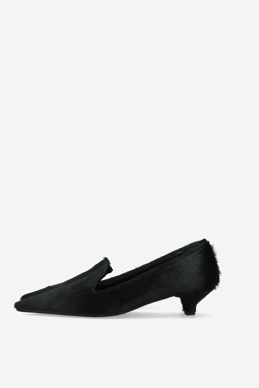 Pointed-toe pony hair pumps