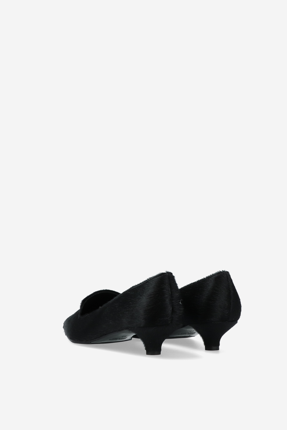 Pointed-toe pony hair pumps