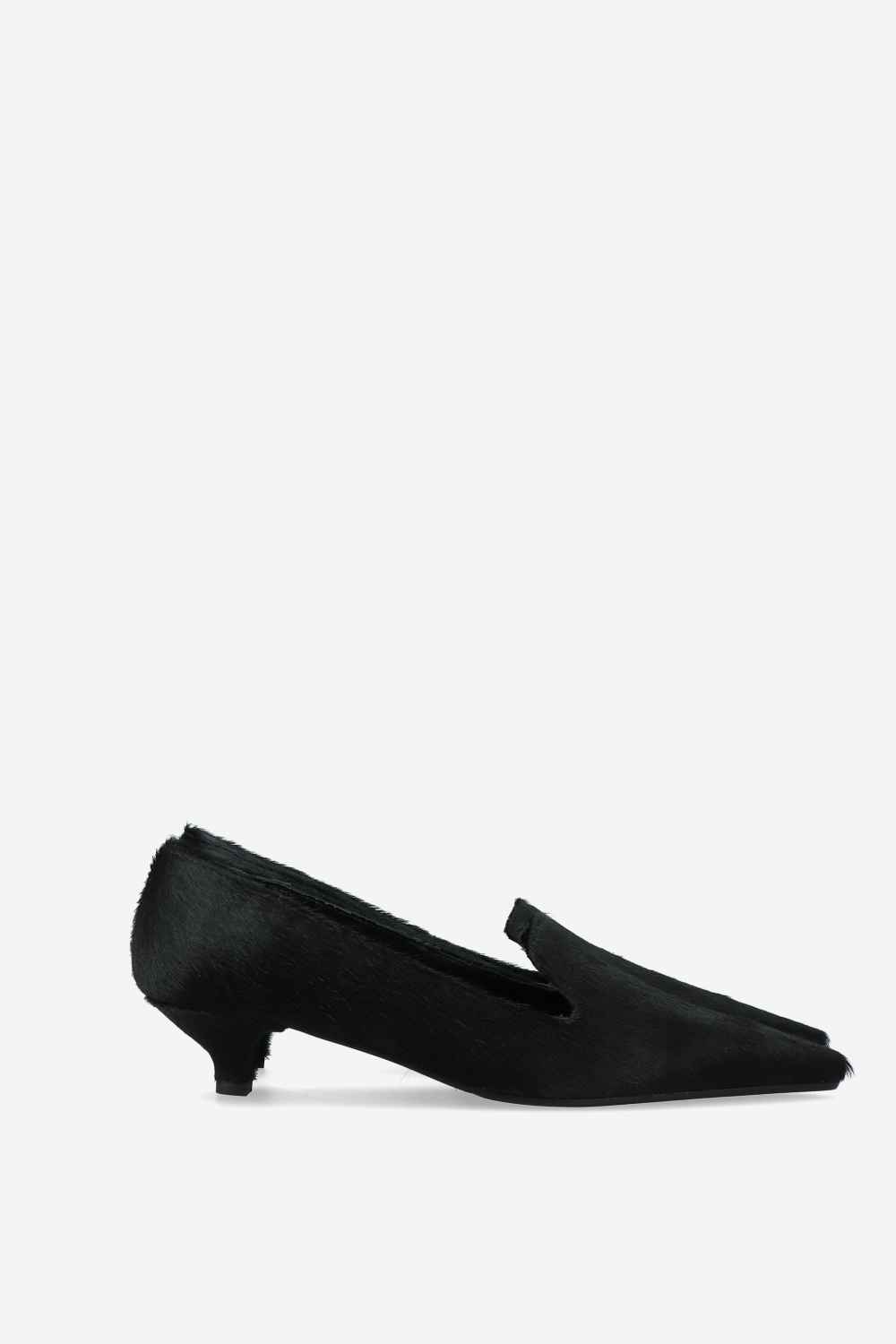 Pointed-toe pony hair pumps