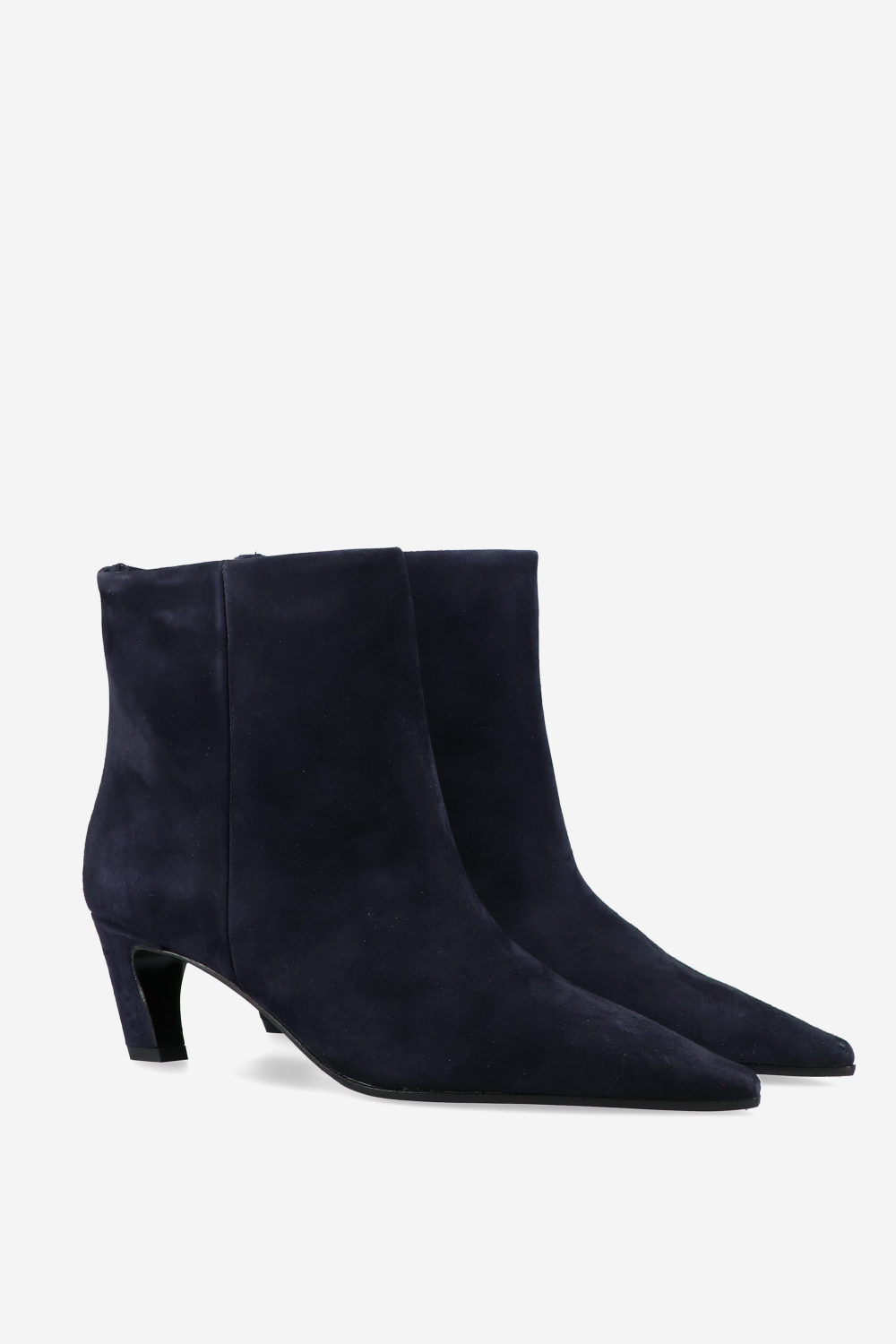 Pointed-toe suede ankle boots