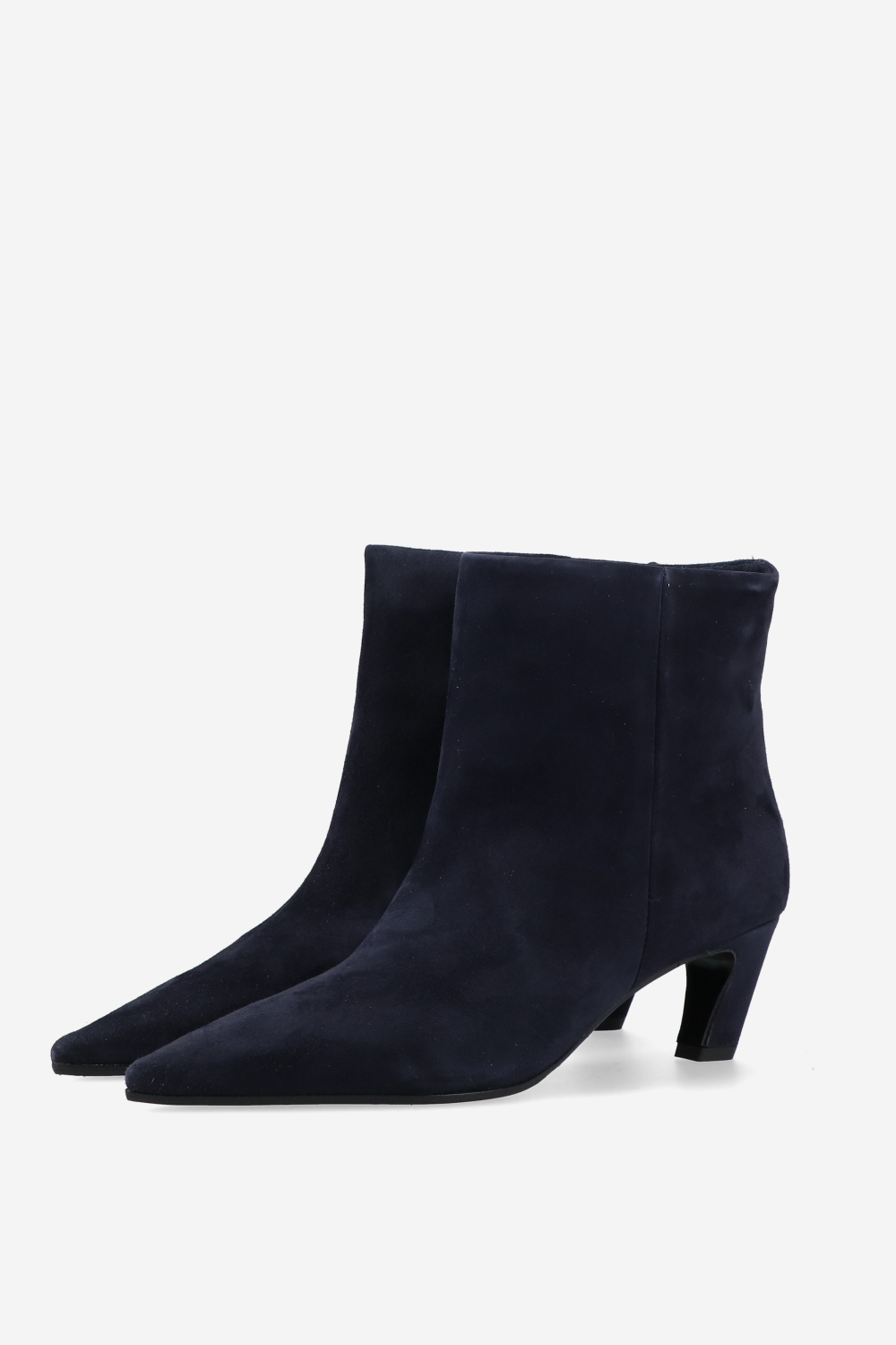 Pointed-toe suede ankle boots