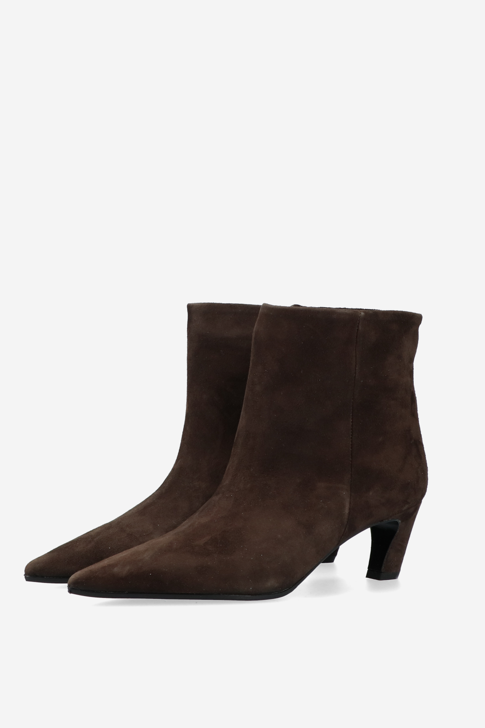 Pointed-toe suede ankle boots