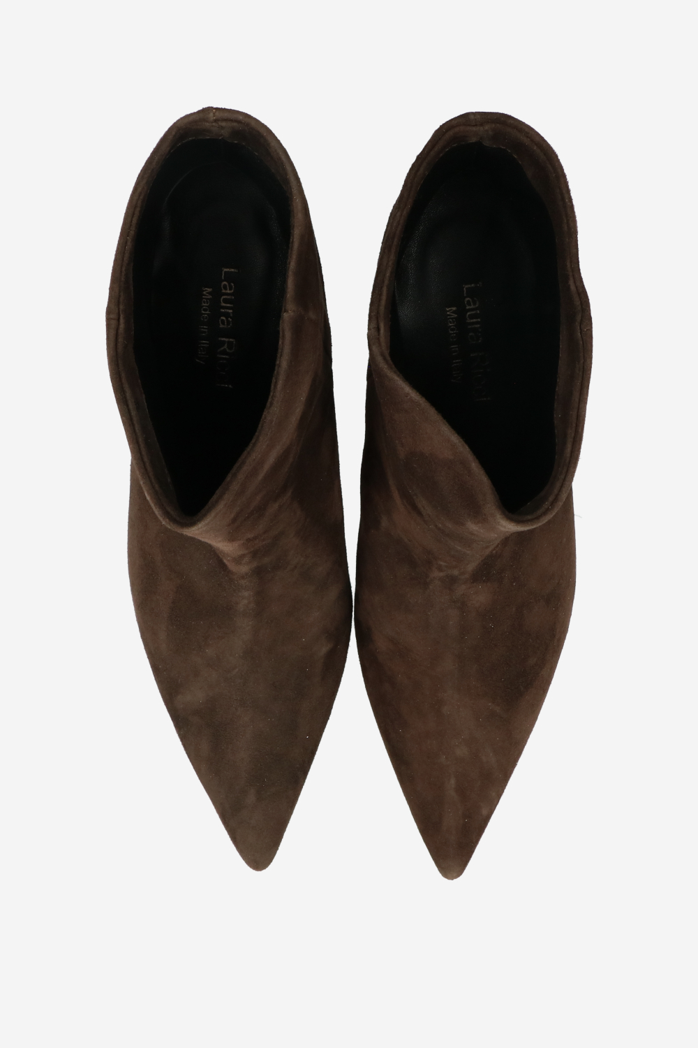 Pointed-toe suede ankle boots