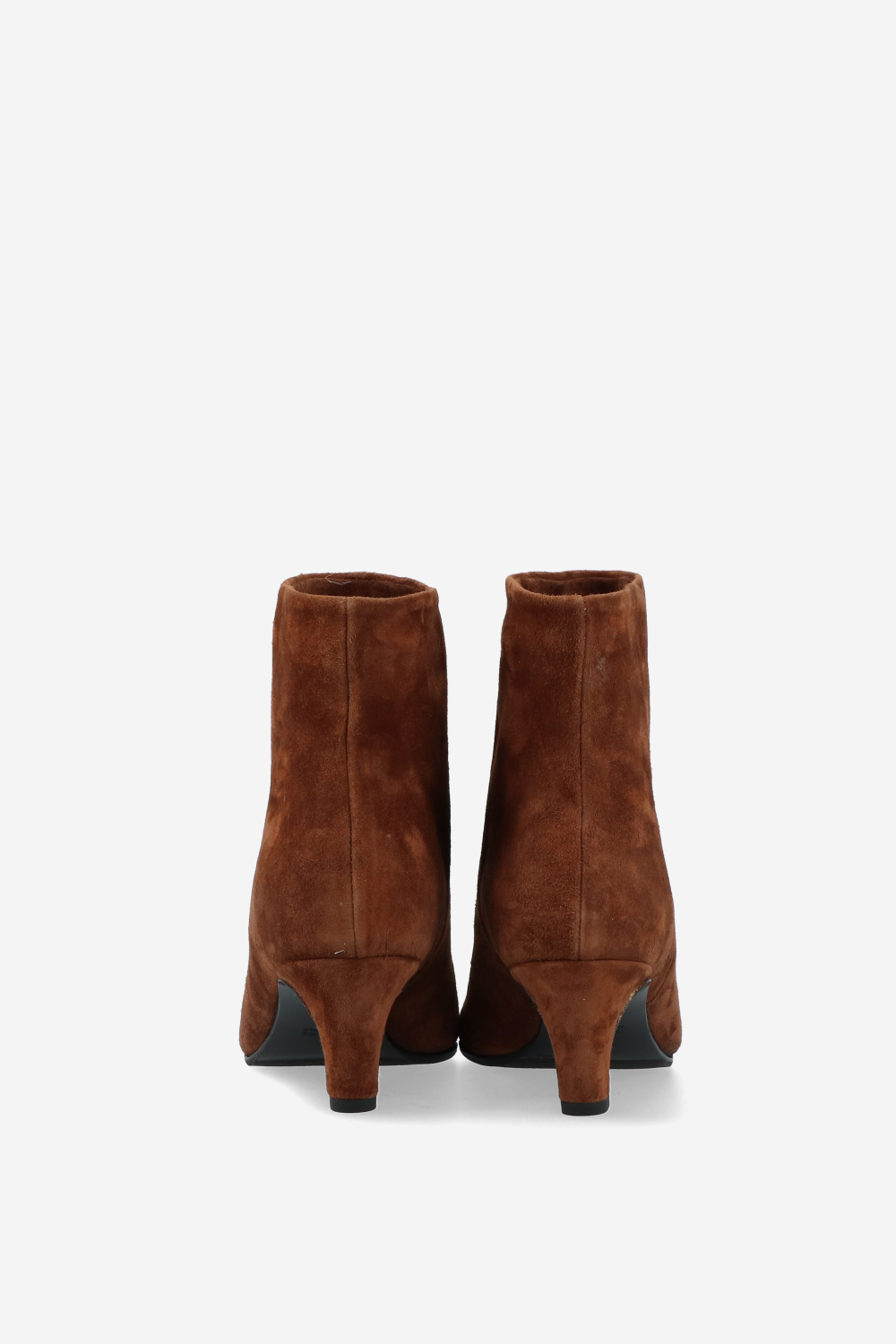 Pointed-toe suede ankle boots