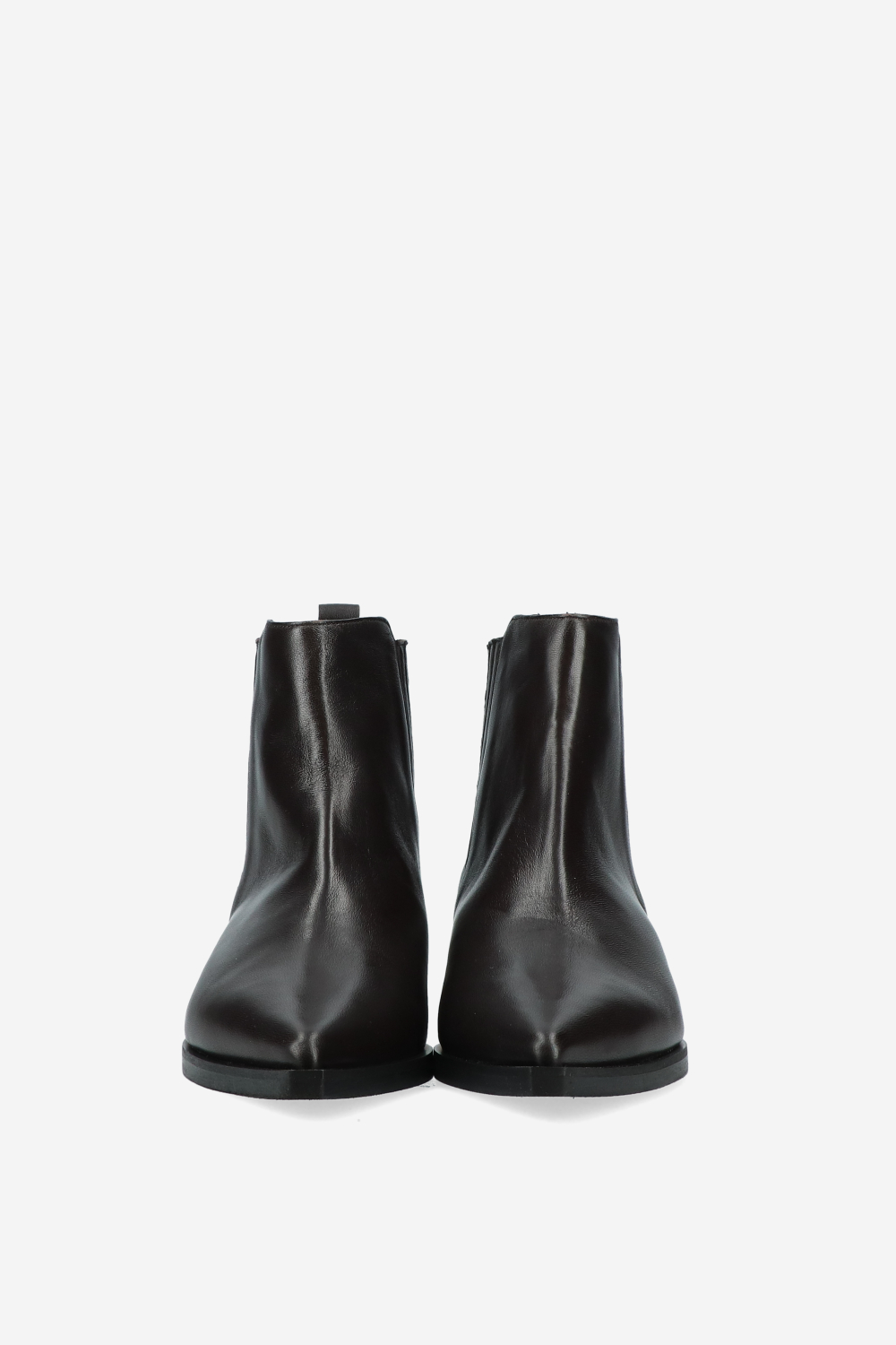 Pointed-toe leather boots