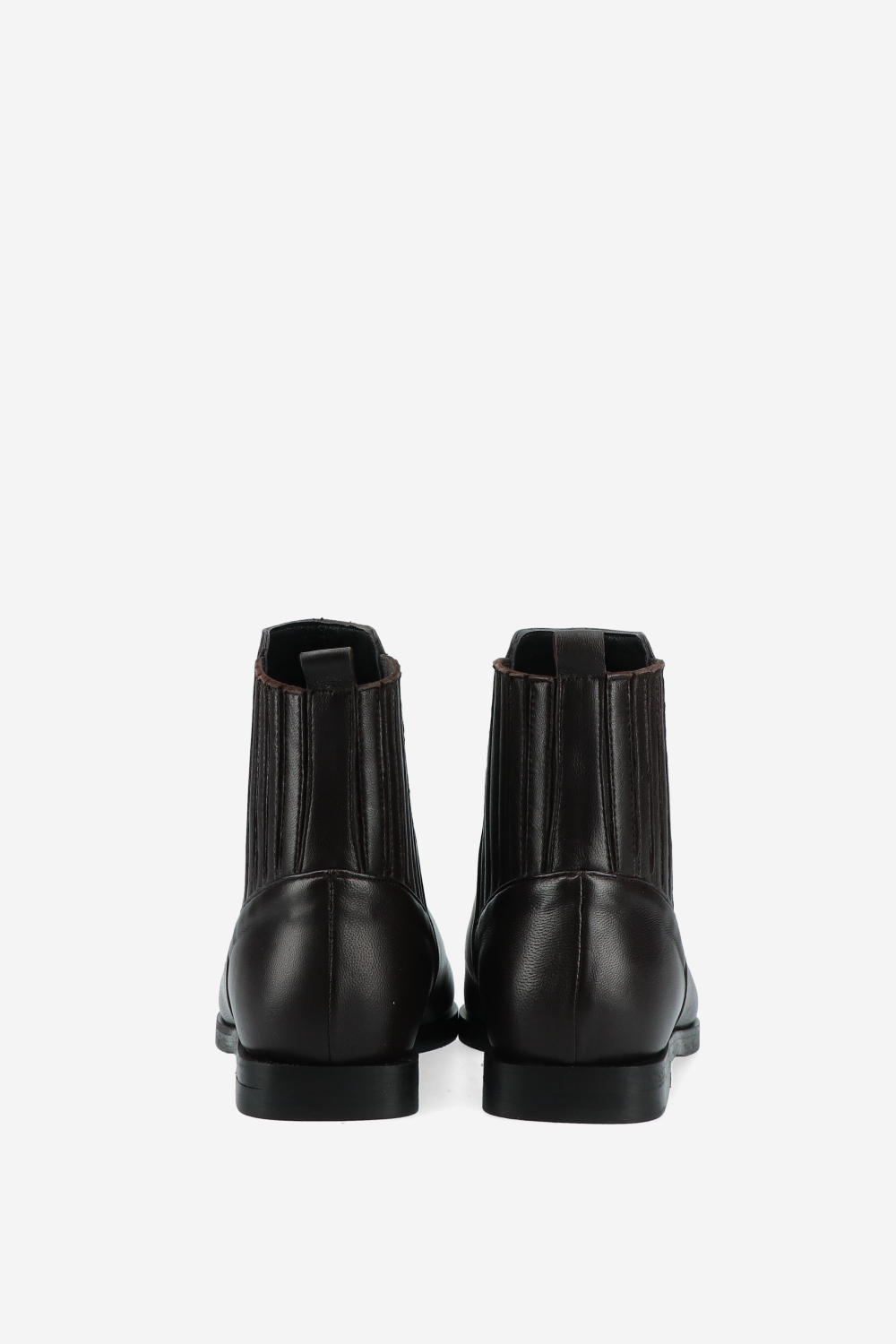 Pointed-toe leather boots