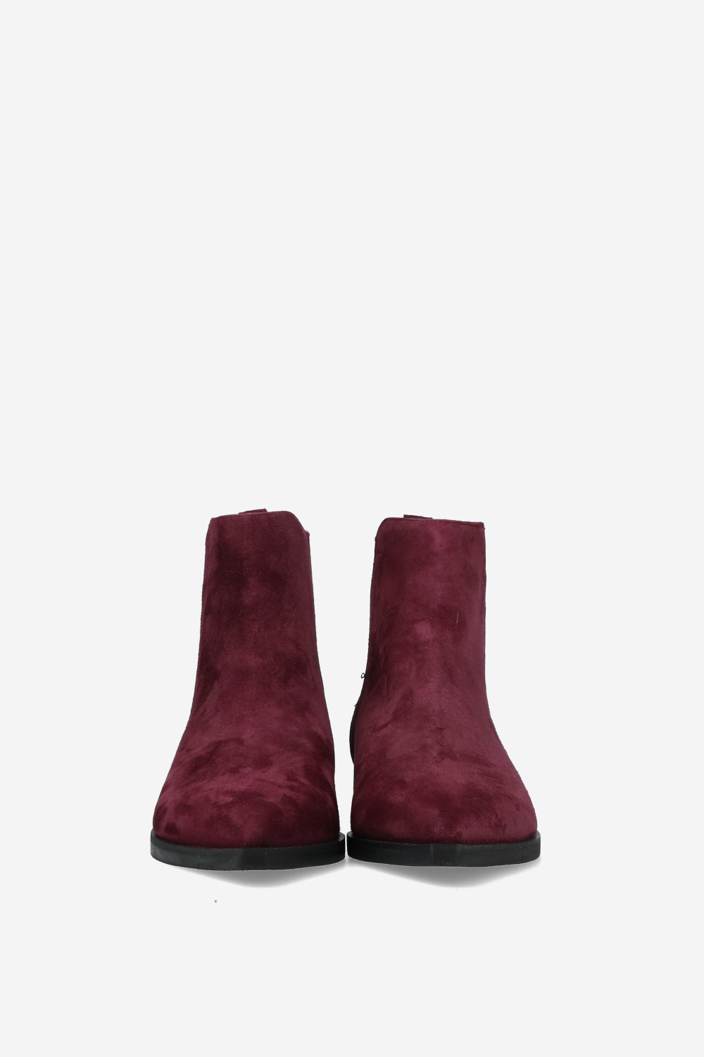 Pointed-toe suede boots