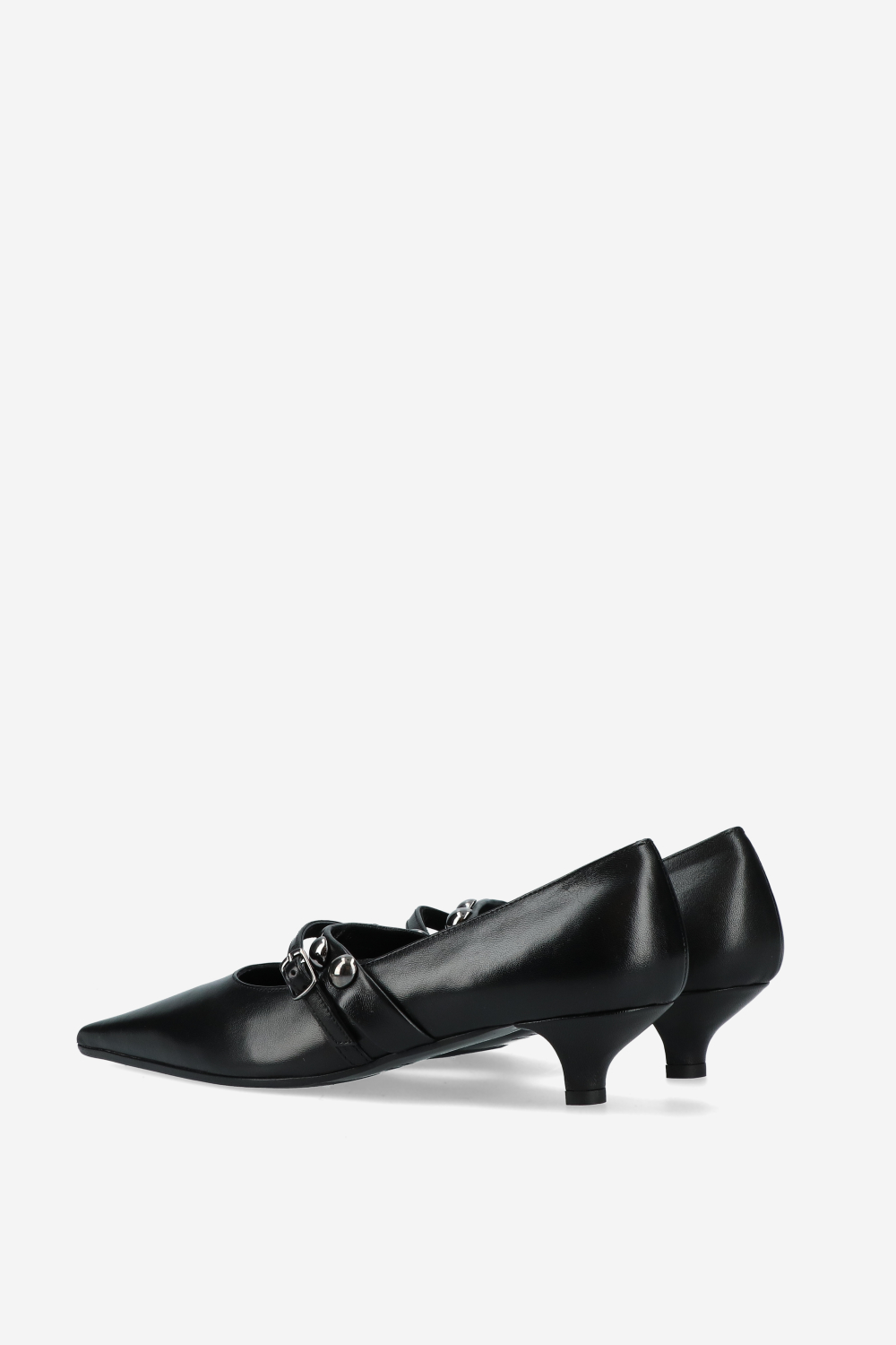 Studded leather pumps