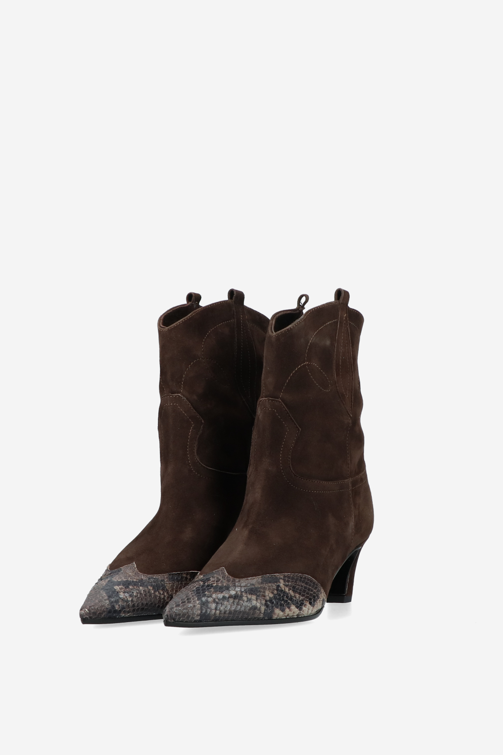 Pointed-toe suede boots