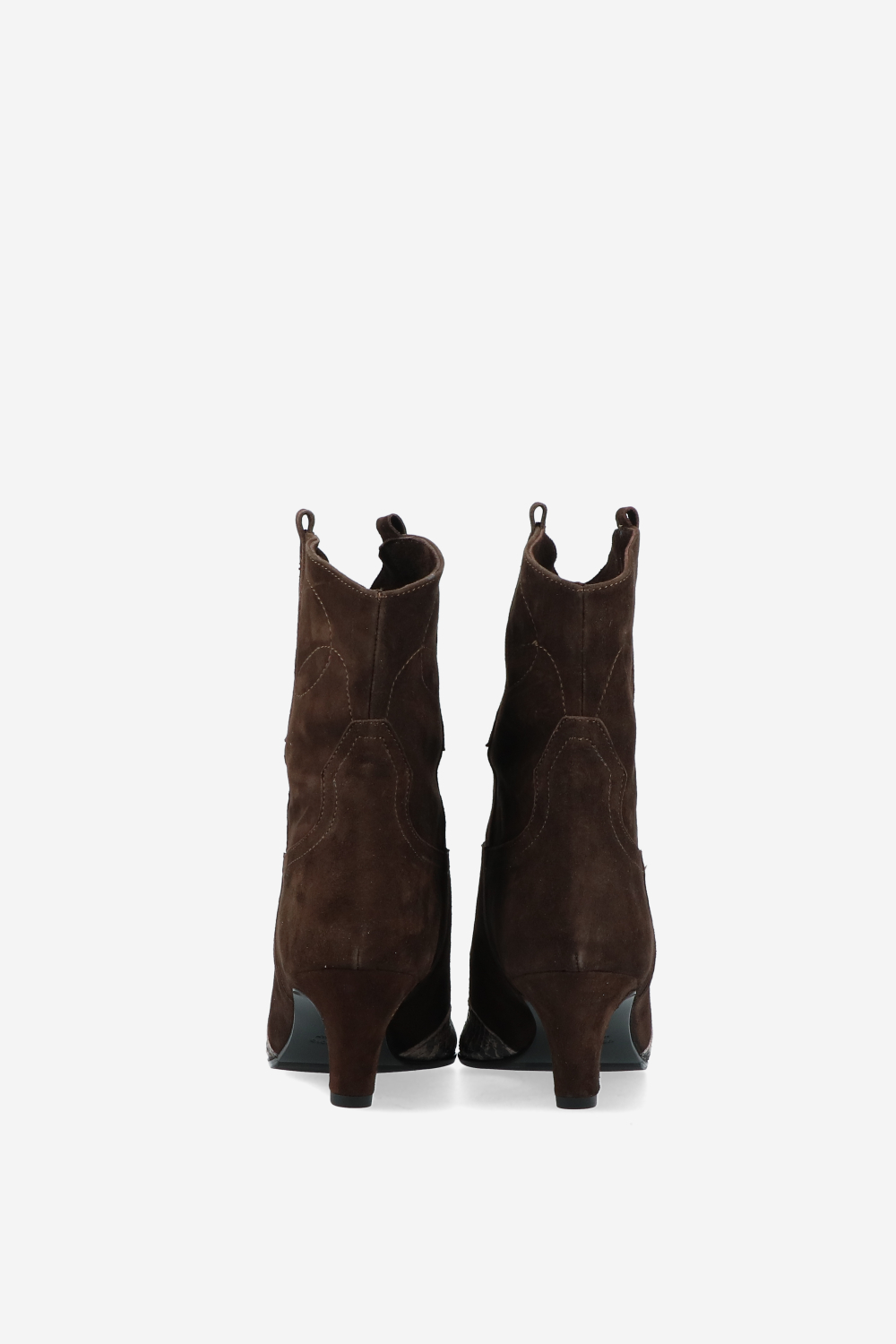 Pointed-toe suede boots