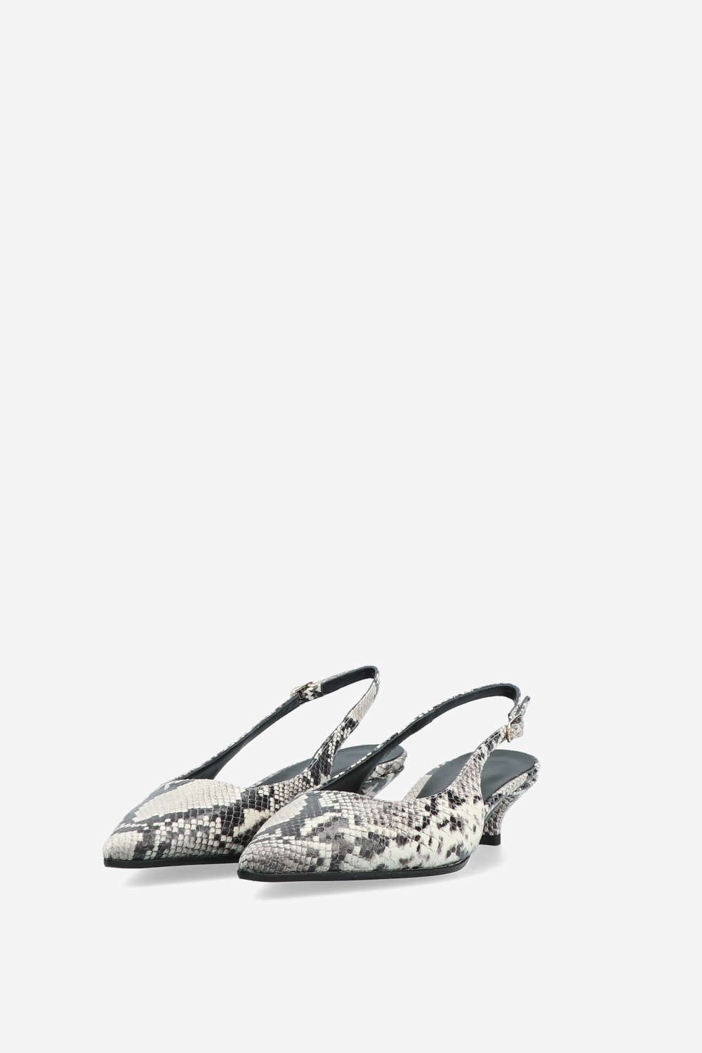 Pointed-toe leather slingbacks