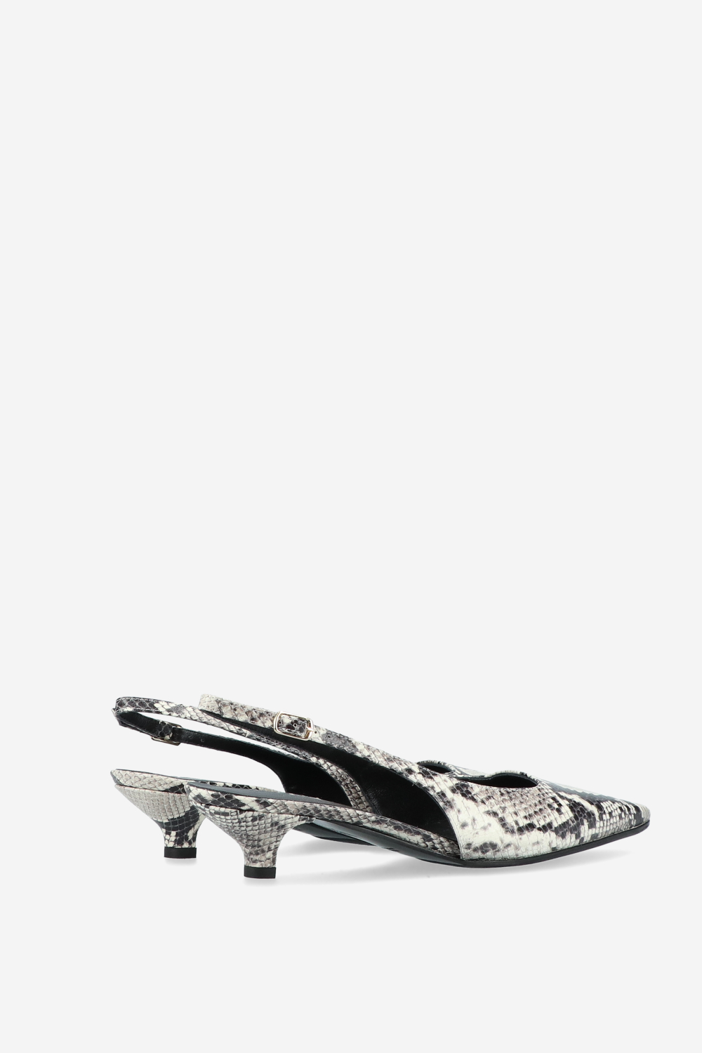 Pointed-toe leather slingbacks