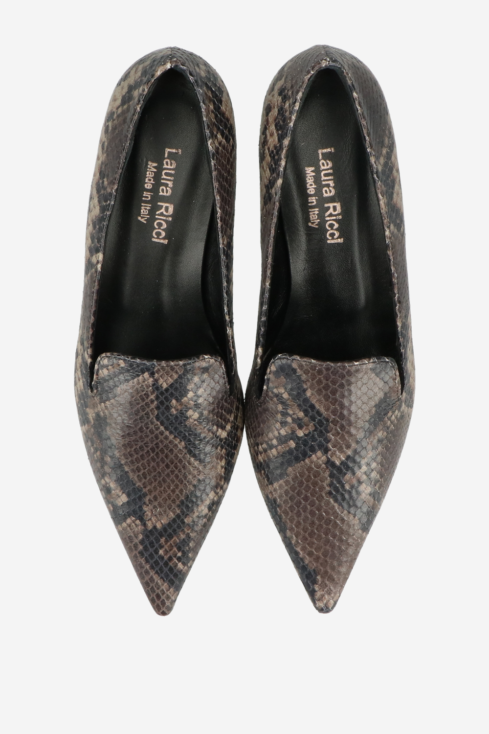 Pointed-toe leather pumps