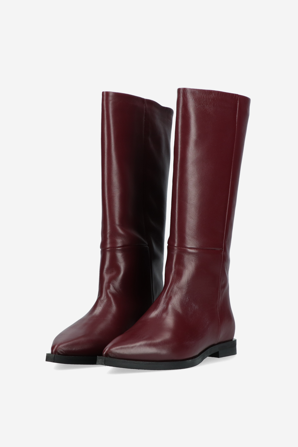 Slouchy leather boots