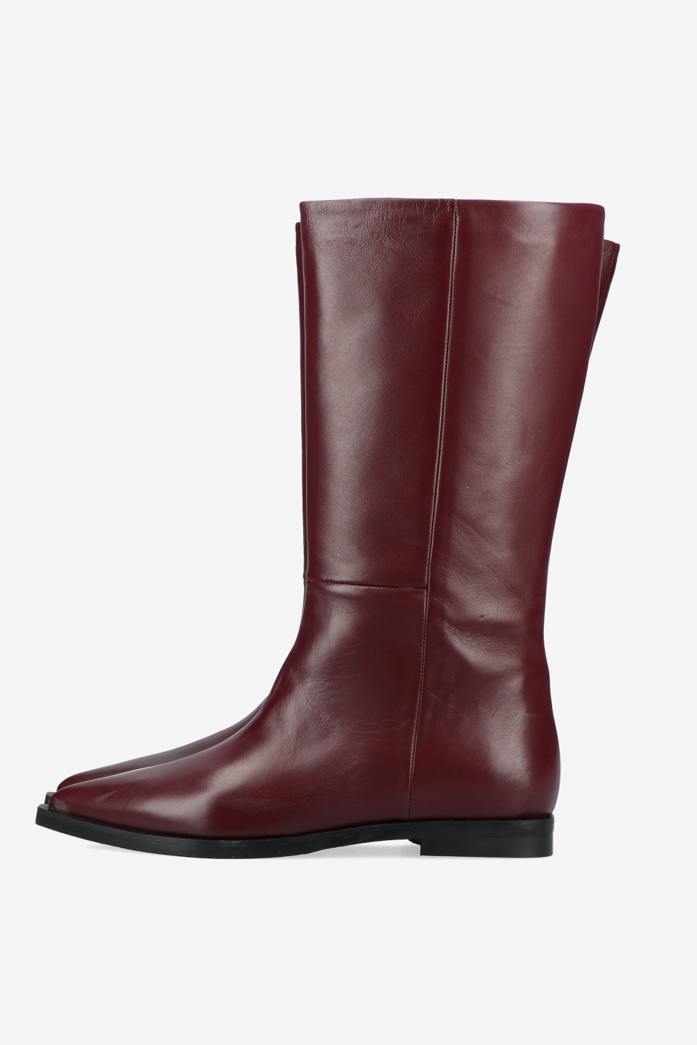 Slouchy leather boots