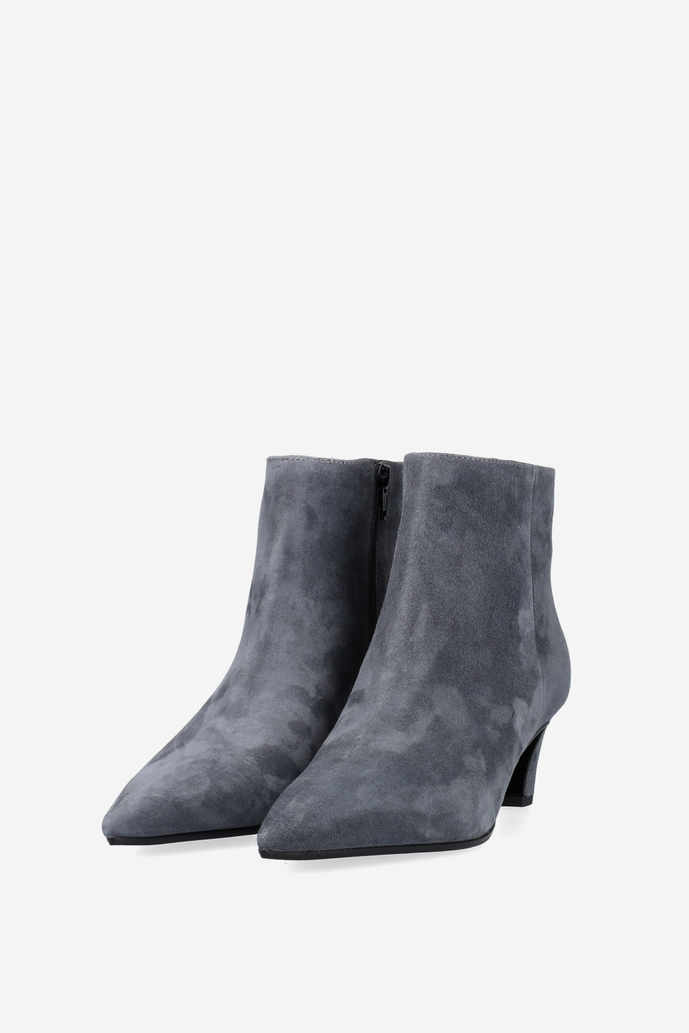 Pointed-toe suede ankle boots